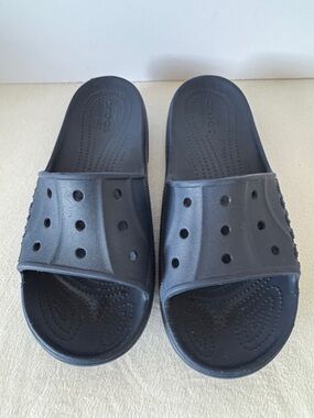 Crocs slides